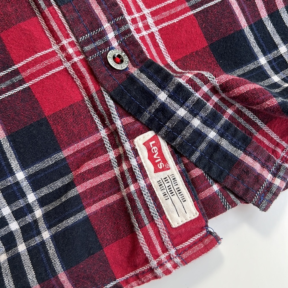 Levi button down - Picture 4 of 10
